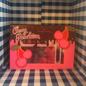 I Heart Revolution makeup Cherry Revolution Bundle